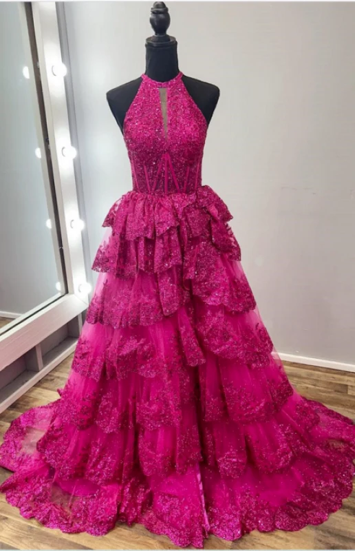 Robe de bal élégante en tulle à sequins et col licou avec fente éblouissante sur le devant