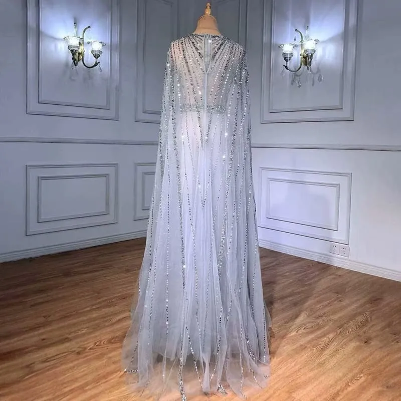 Robe de bal élégante à manches longues en tulle et paillettes, coupe trapèze flottante