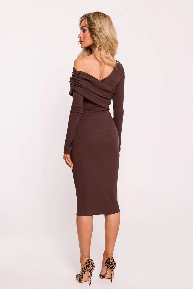 Robe de soirée chic midi moulante manches longues