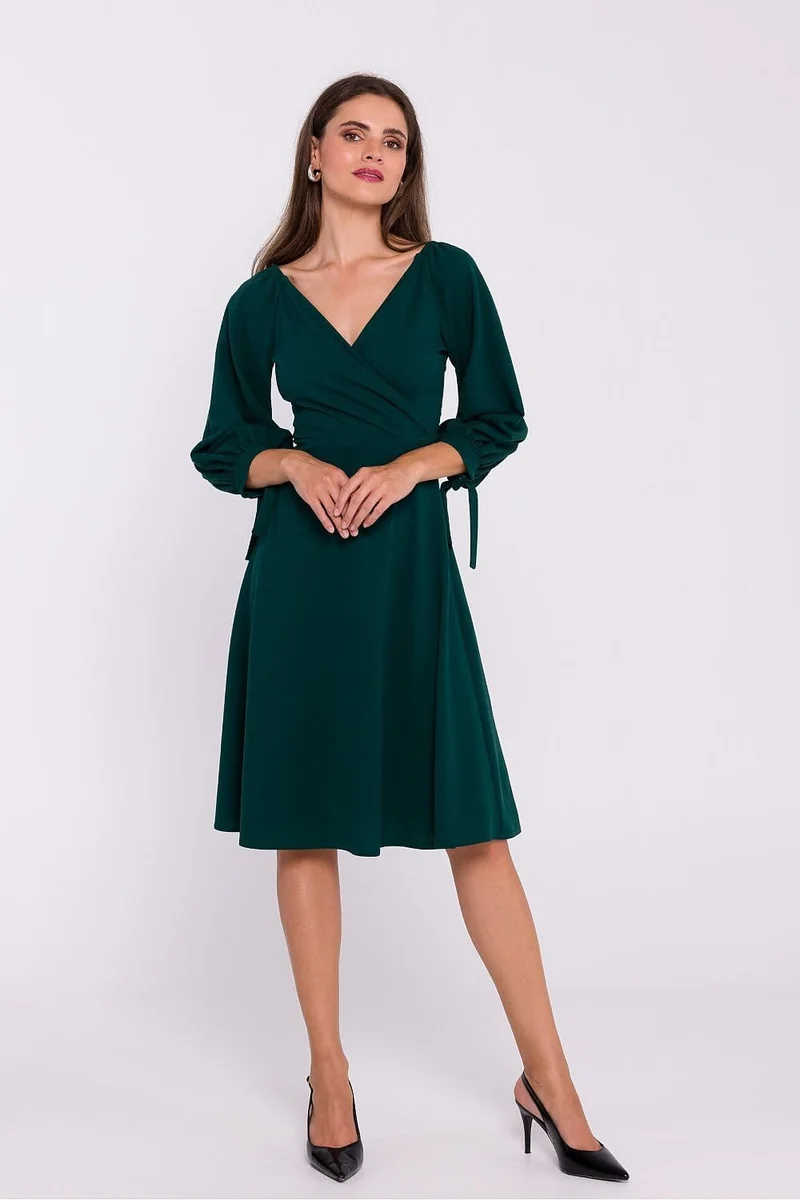 Robe évasée manches longues col en V