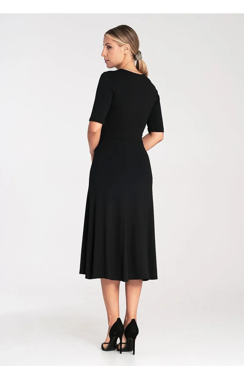 Robe de cocktail midi évasée