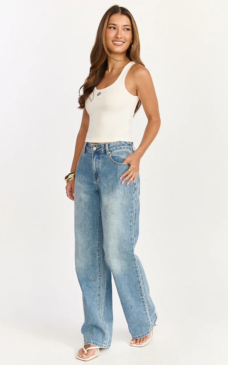 Elara Top - Scoop Neck Tank Top in White