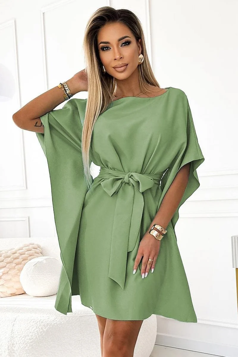 Robe de cocktail papillon courte