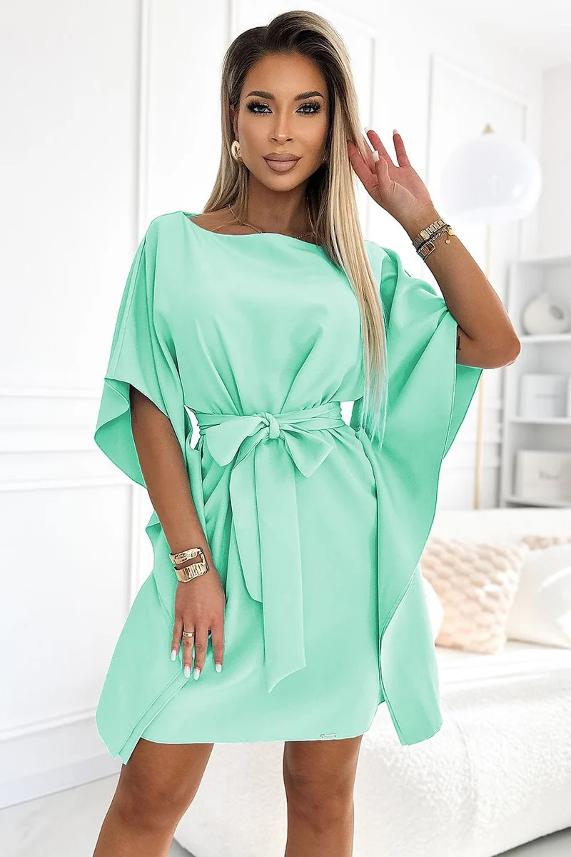 Robe de cocktail papillon courte