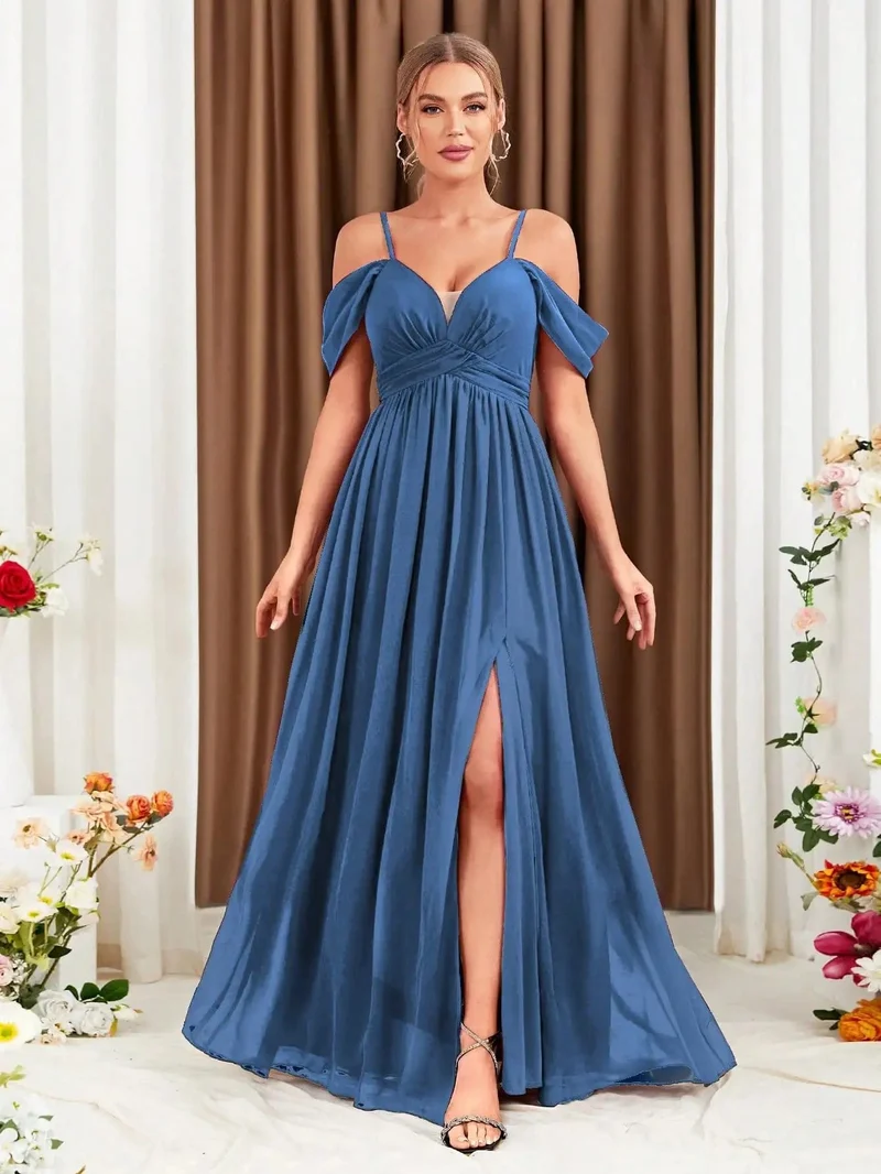Robe demoiselle d'honneur bleue décolletée en coeur