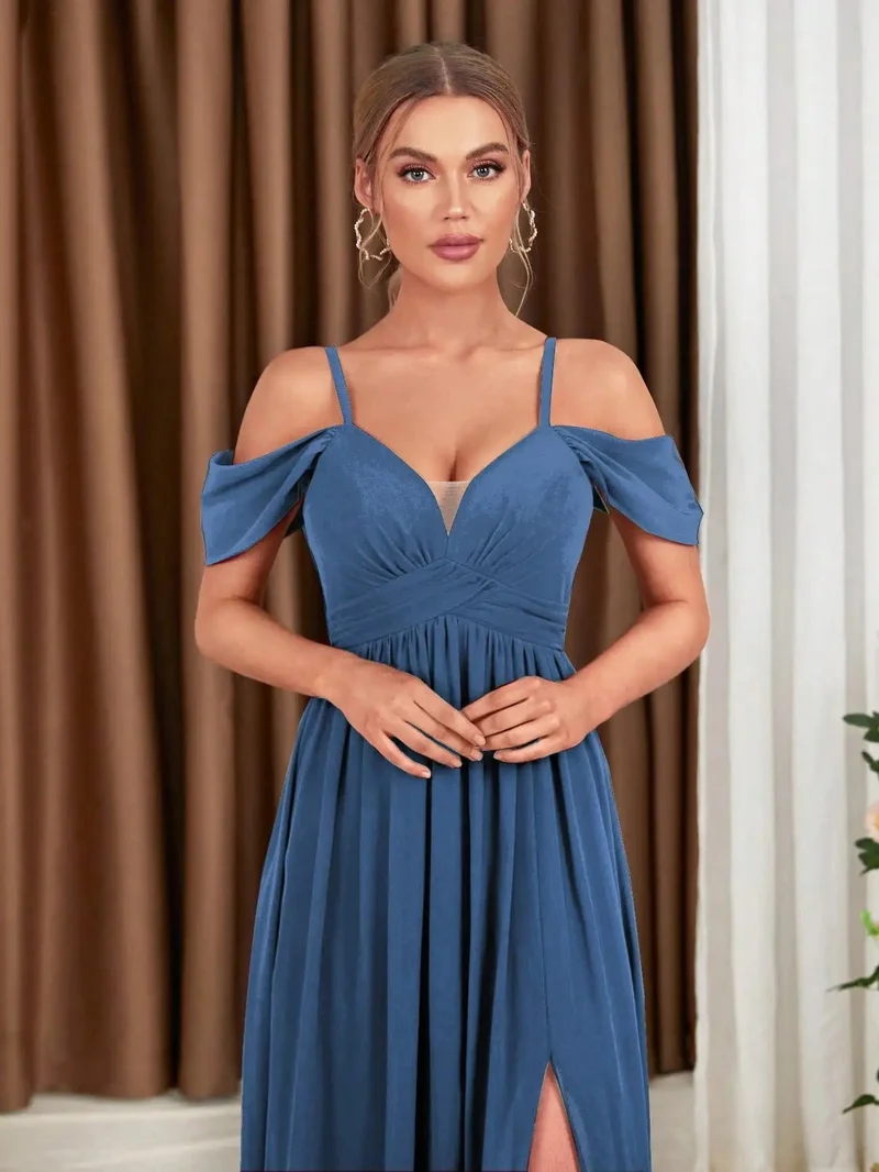 Robe demoiselle d'honneur bleue décolletée en coeur