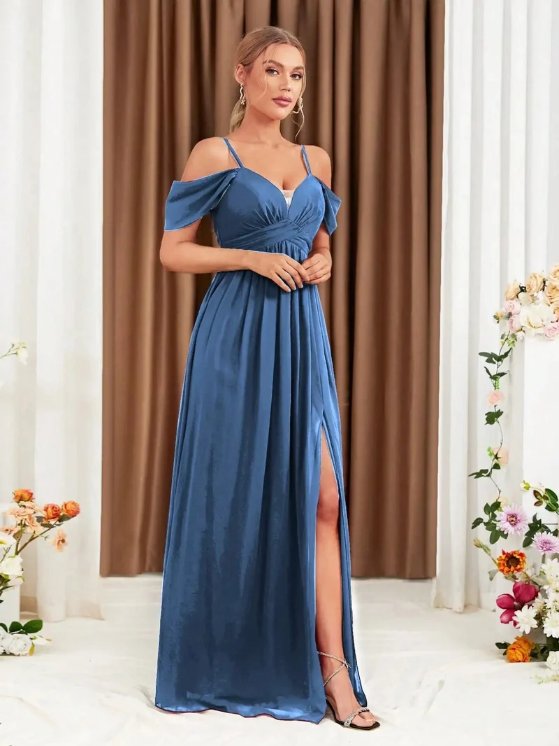 Robe demoiselle d'honneur bleue décolletée en coeur