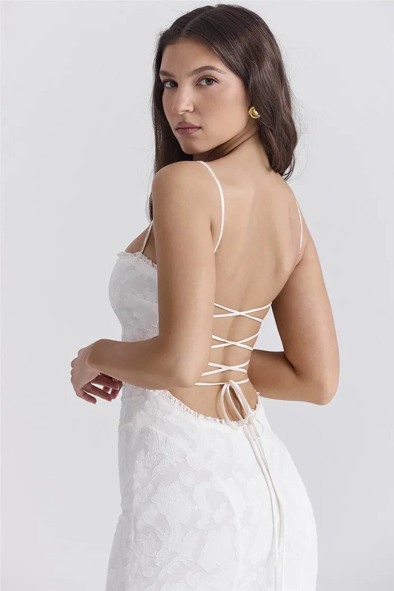 Robe longue en dentelle blanche