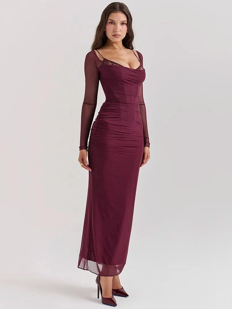 Robe longue bordeaux avec manches longues transparentes