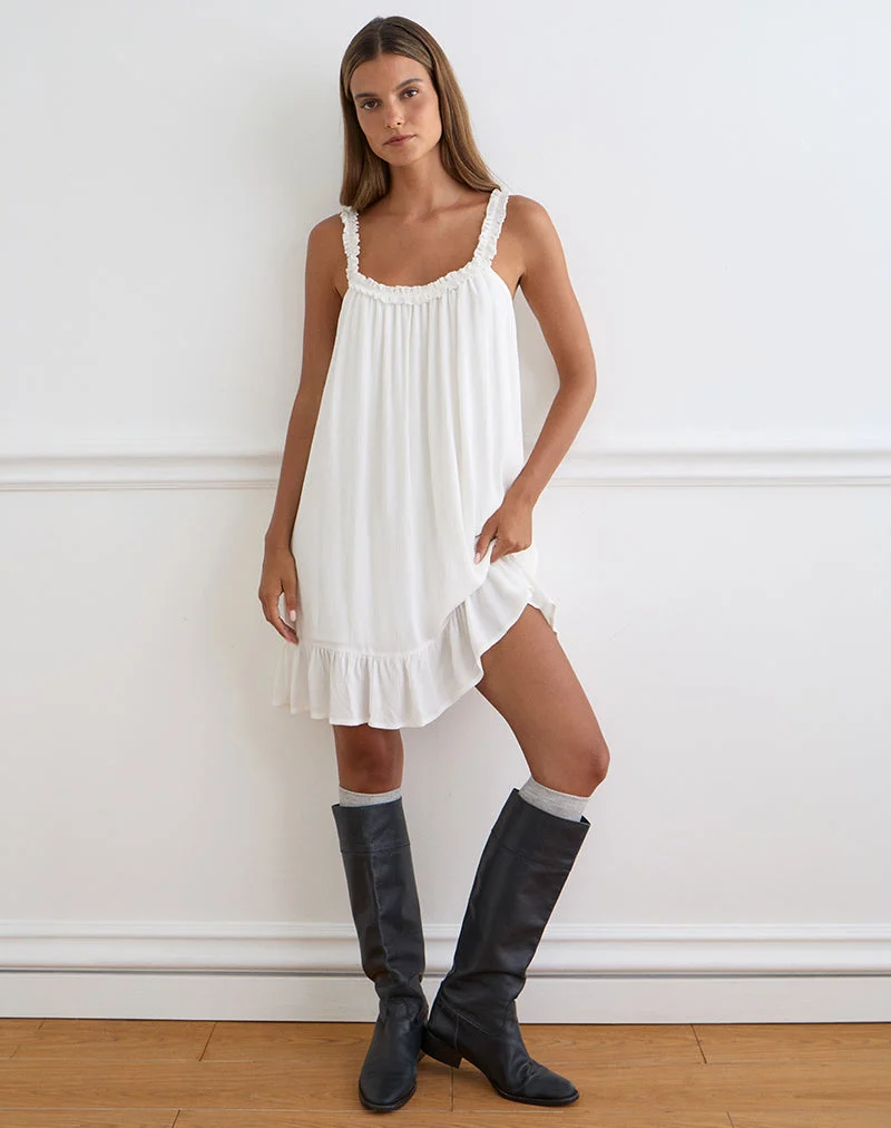 Mini-robe Elowen à volants, couleur blanc cassé froissé