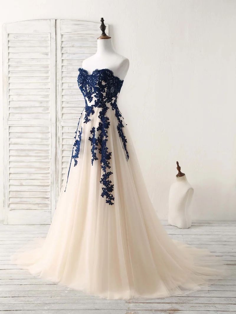 Robe de demoiselle d'honneur longue et élégante, coupe trapèze, décolleté en cœur, en tulle et dentelle, verte