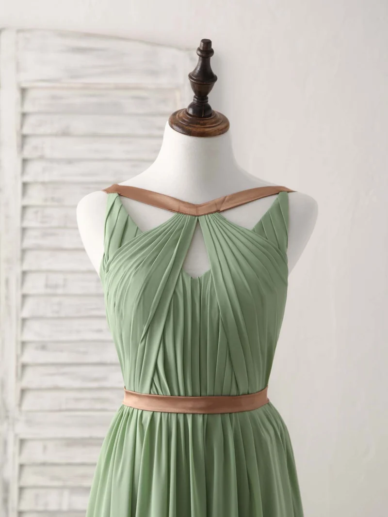 Robe de bal élégante en mousseline de soie vert émeraude pour demoiselle d'honneur, avec un design simple et long