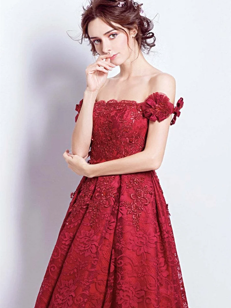 Robe élégante en dentelle bordeaux à épaules dénudées pour bal de fin d'année, retour à la maison et soirées formelles