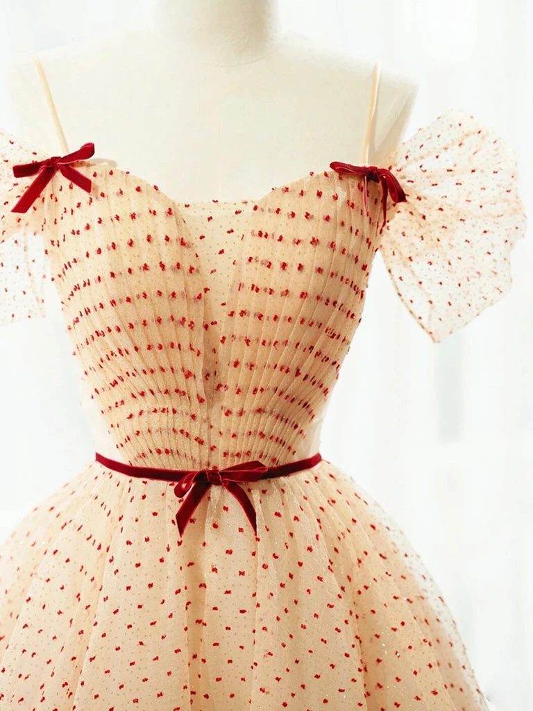 Robe de bal longue élégante en tulle champagne, coupe trapèze, pour les occasions formelles
