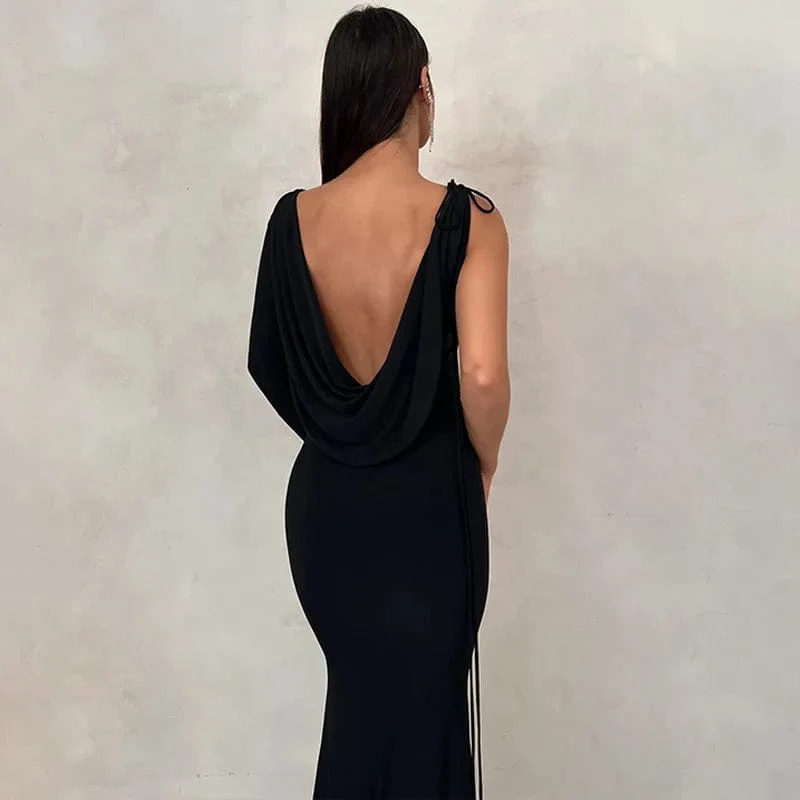 Robe de soirée chic avec décolleté plongeant