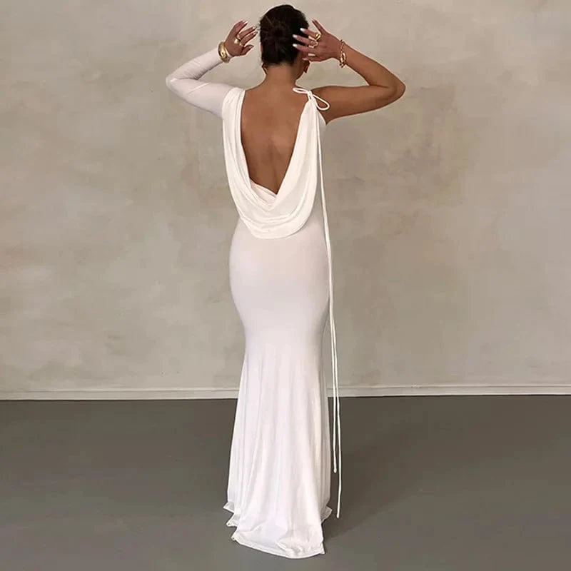 Robe de soirée chic avec décolleté plongeant