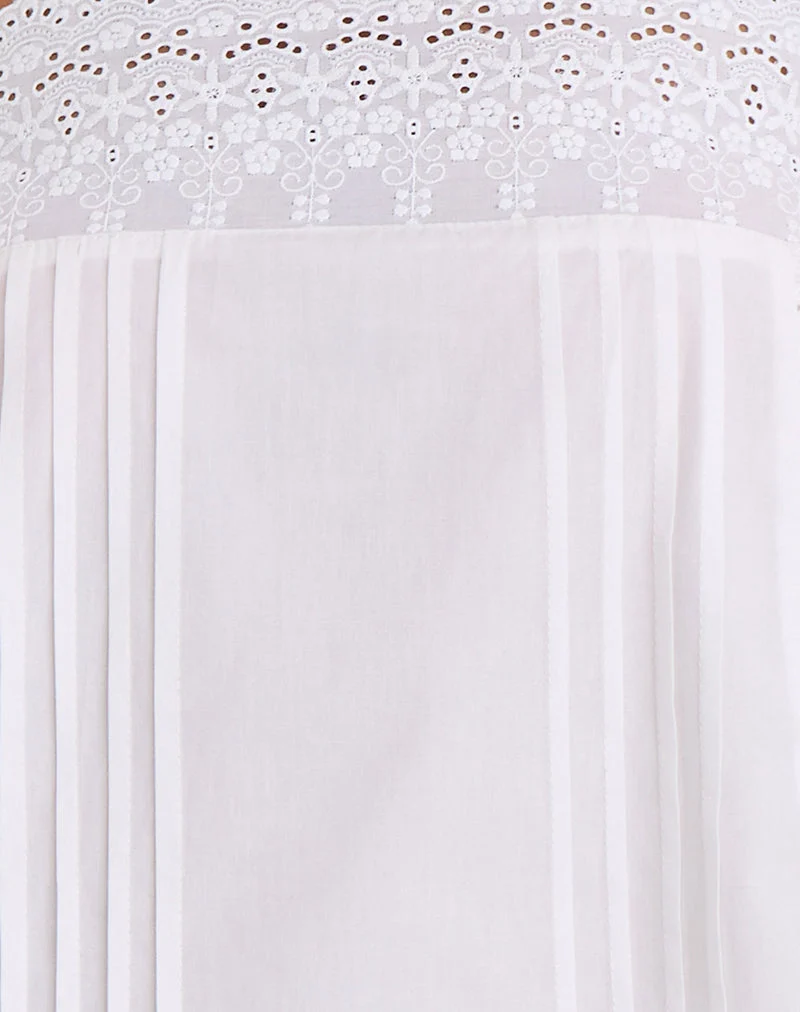 Mini-robe Yoshiko Broderie Trim en blanc