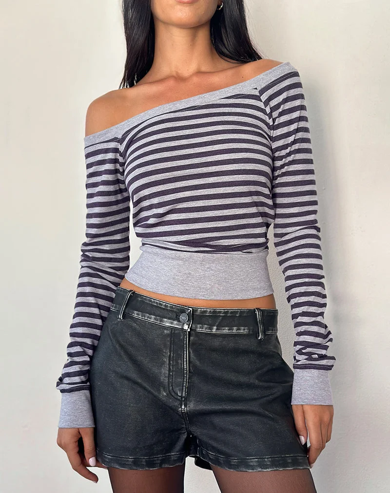 Yacin Slouchy Top in Grey and Black Stripe (Top souple à rayures grises et noires)
