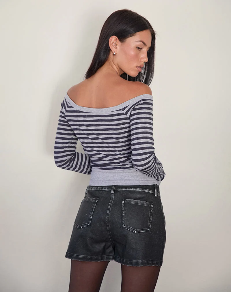Yacin Slouchy Top in Grey and Black Stripe (Top souple à rayures grises et noires)