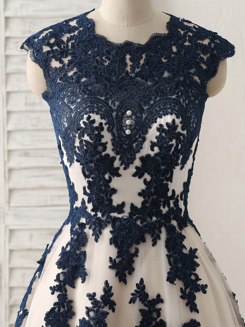 Robe de bal longue élégante en tulle et dentelle bleu foncé pour demoiselles d'honneur