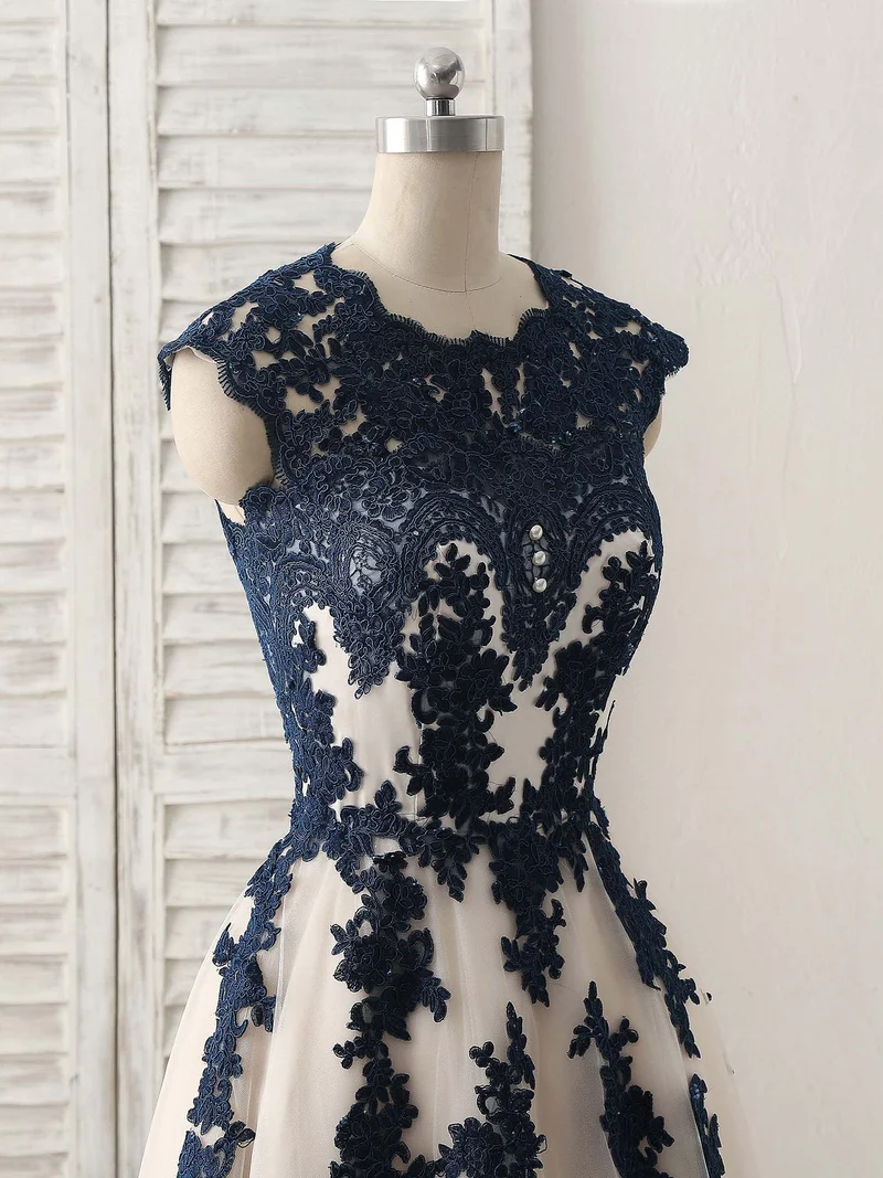 Robe de bal longue élégante en tulle et dentelle bleu foncé pour demoiselles d'honneur