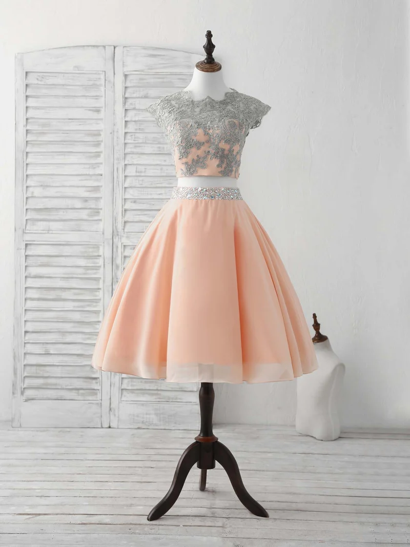 Robe de bal courte en dentelle élégante en deux pièces, parfaite pour les retrouvailles et les événements spéciaux