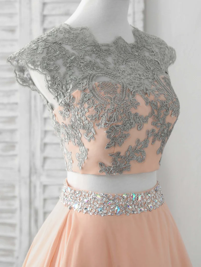 Robe de bal courte en dentelle élégante en deux pièces, parfaite pour les retrouvailles et les événements spéciaux