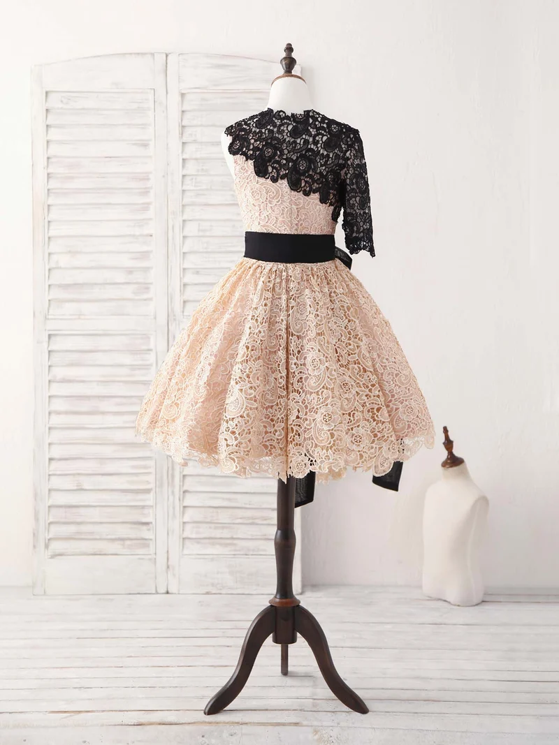 Robe de bal courte élégante en dentelle champagne - Parfaite pour les retrouvailles et les événements spéciaux