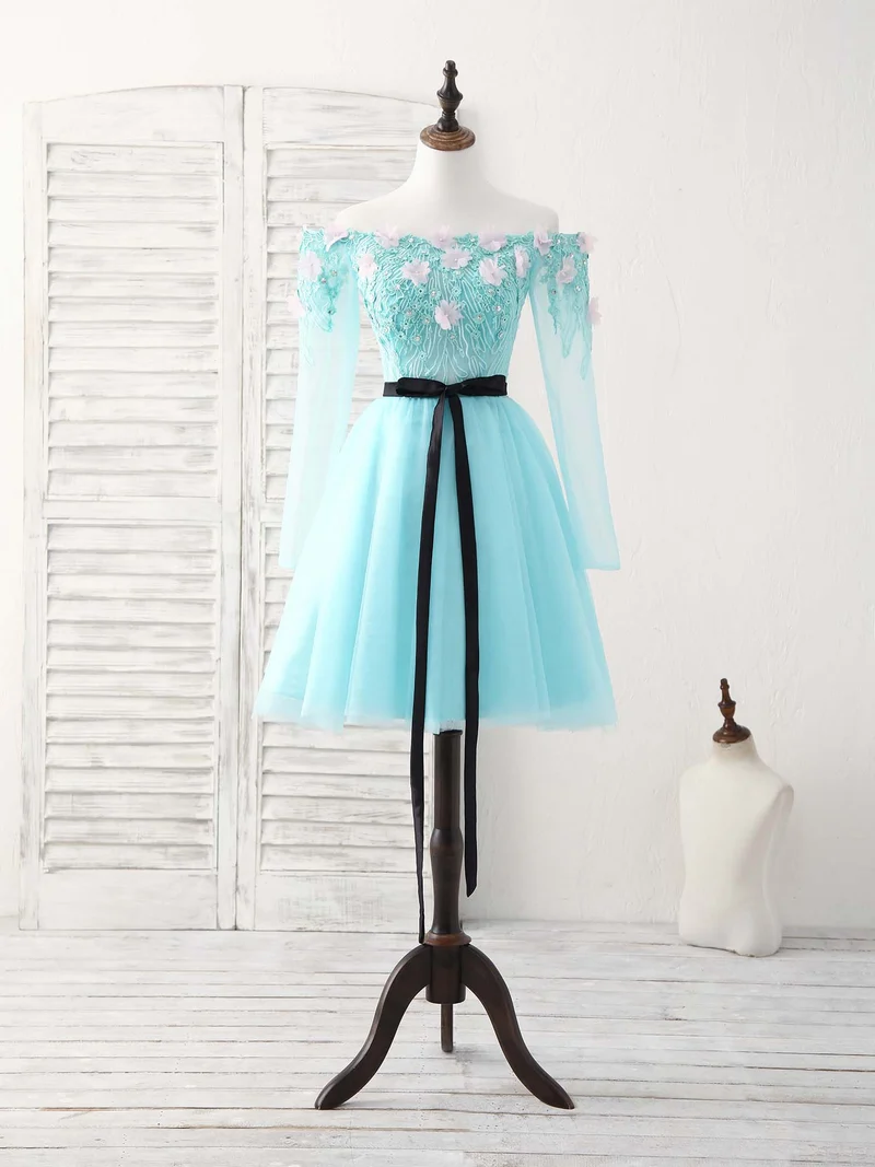 Robe de bal courte élégante en tulle vert avec appliques en dentelle pour les événements de retour à la maison