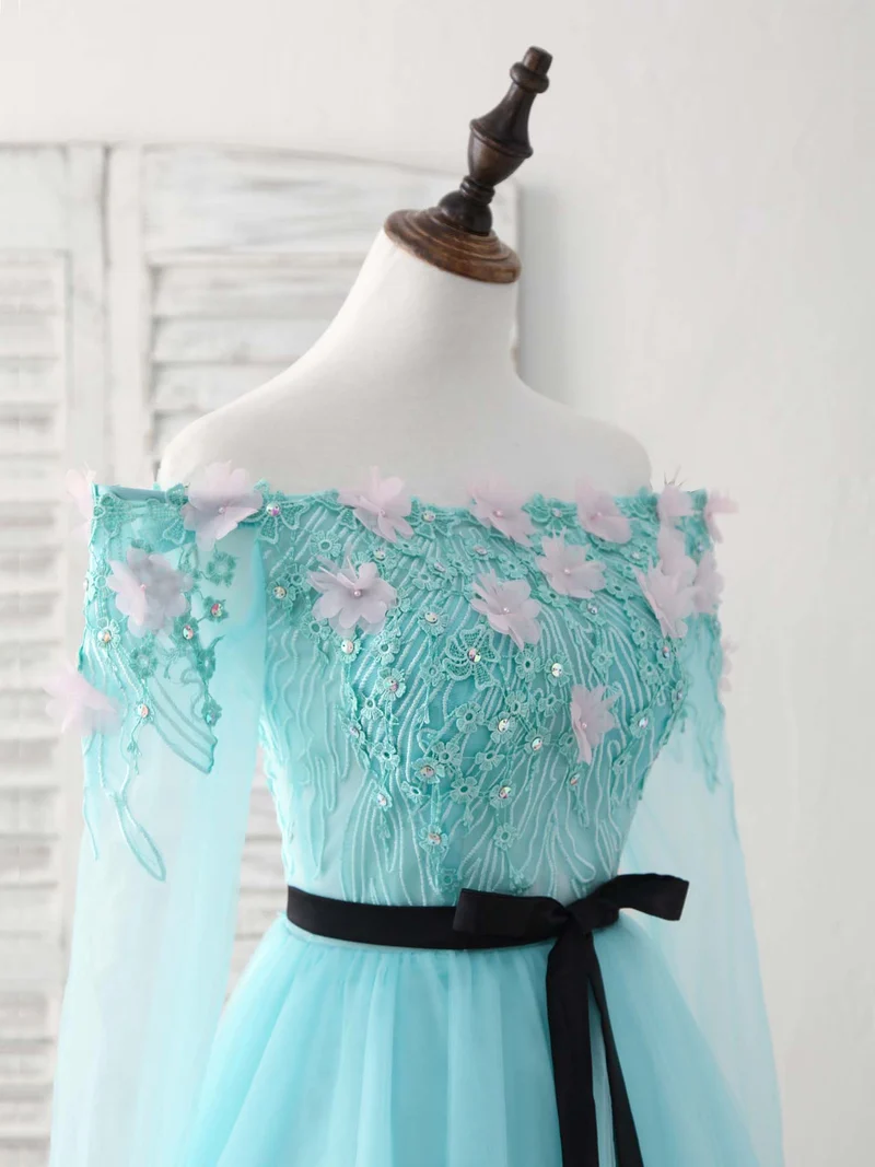 Robe de bal courte élégante en tulle vert avec appliques en dentelle pour les événements de retour à la maison