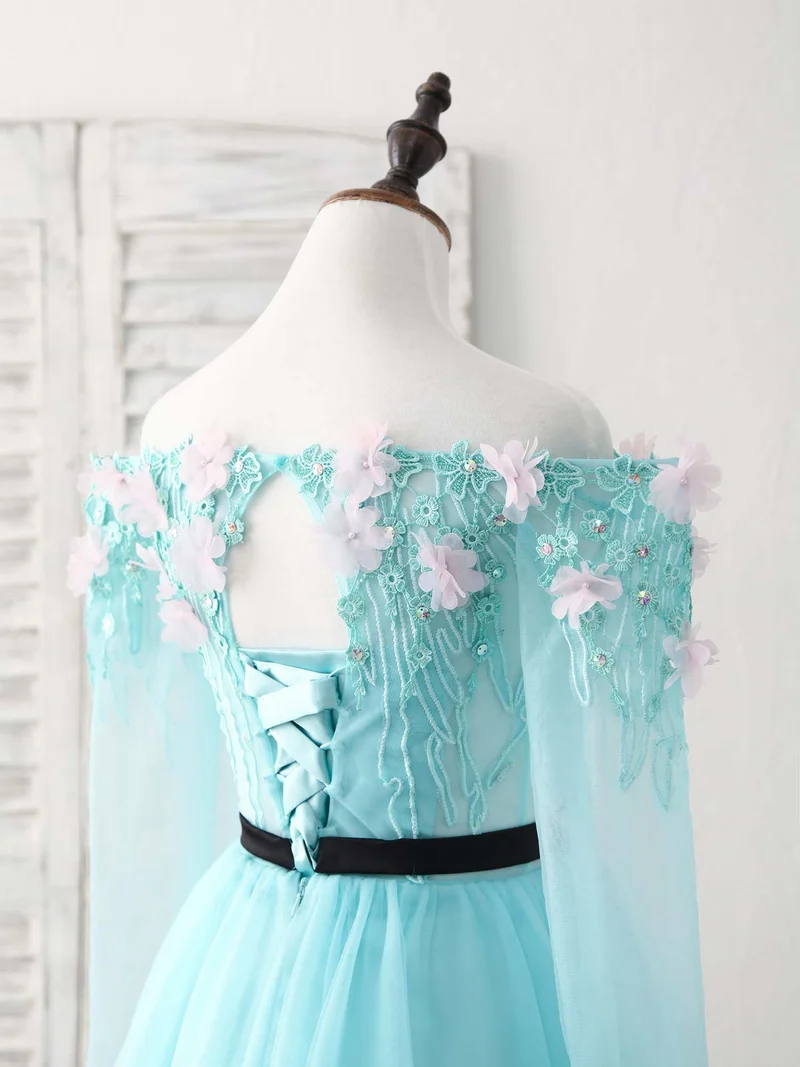 Robe de bal courte élégante en tulle vert avec appliques en dentelle pour les événements de retour à la maison