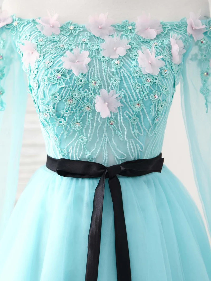 Robe de bal courte élégante en tulle vert avec appliques en dentelle pour les événements de retour à la maison