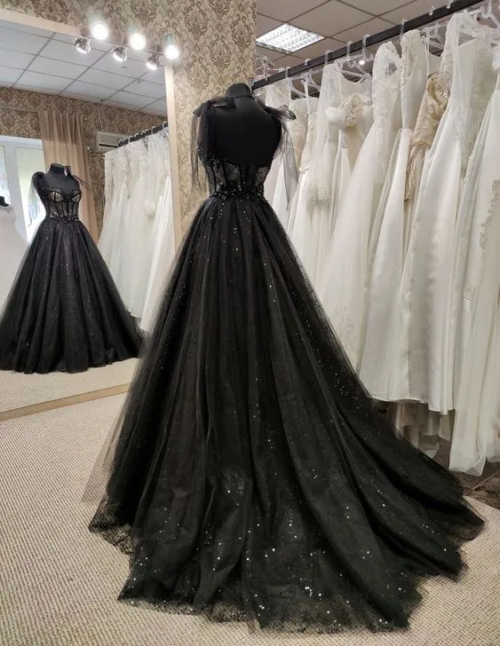 Robe de mariée noire élégante avec appliques en dentelle perlée - Superbe robe de mariée