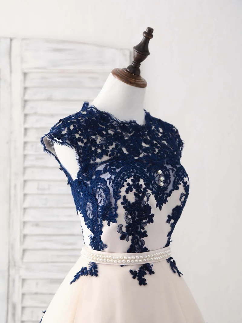 Robe de bal courte élégante en tulle et dentelle bleu foncé, robe de demoiselle d'honneur bleue élégante