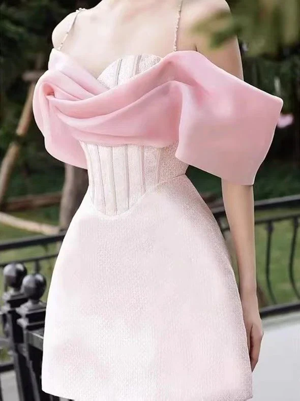 Robe bustier moulante en tulle drapé scintillant à épaules dénudées, robe de bal courte et élégante