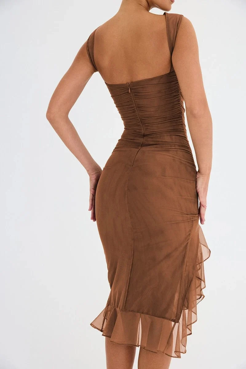 Robe asymétrique drappée élégante