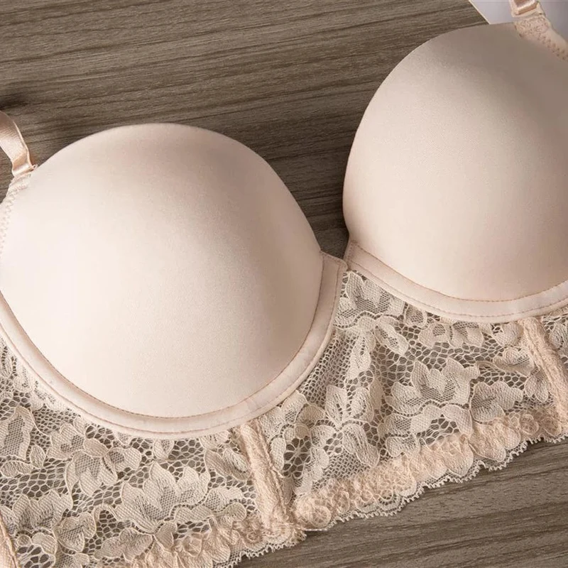 Soutien-gorge dos nu beige invisible en dentelle