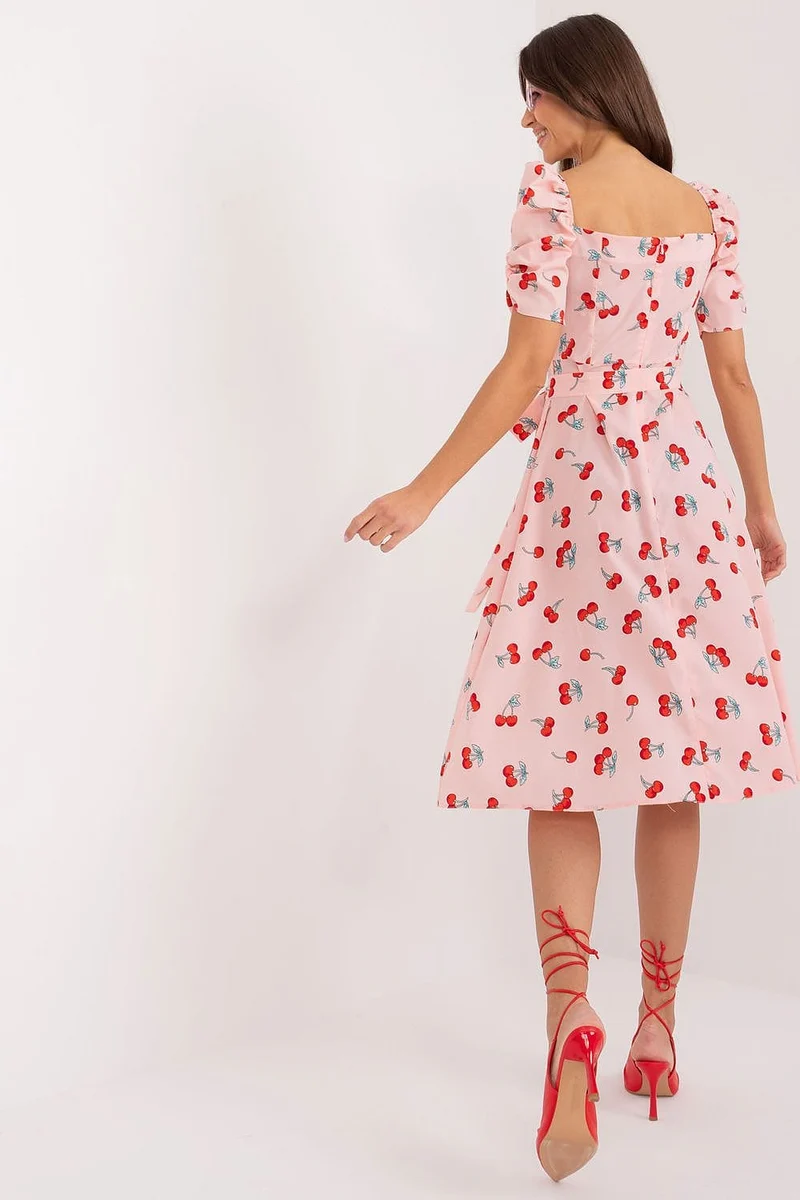 Robe d'été motif cerises encolure carrée