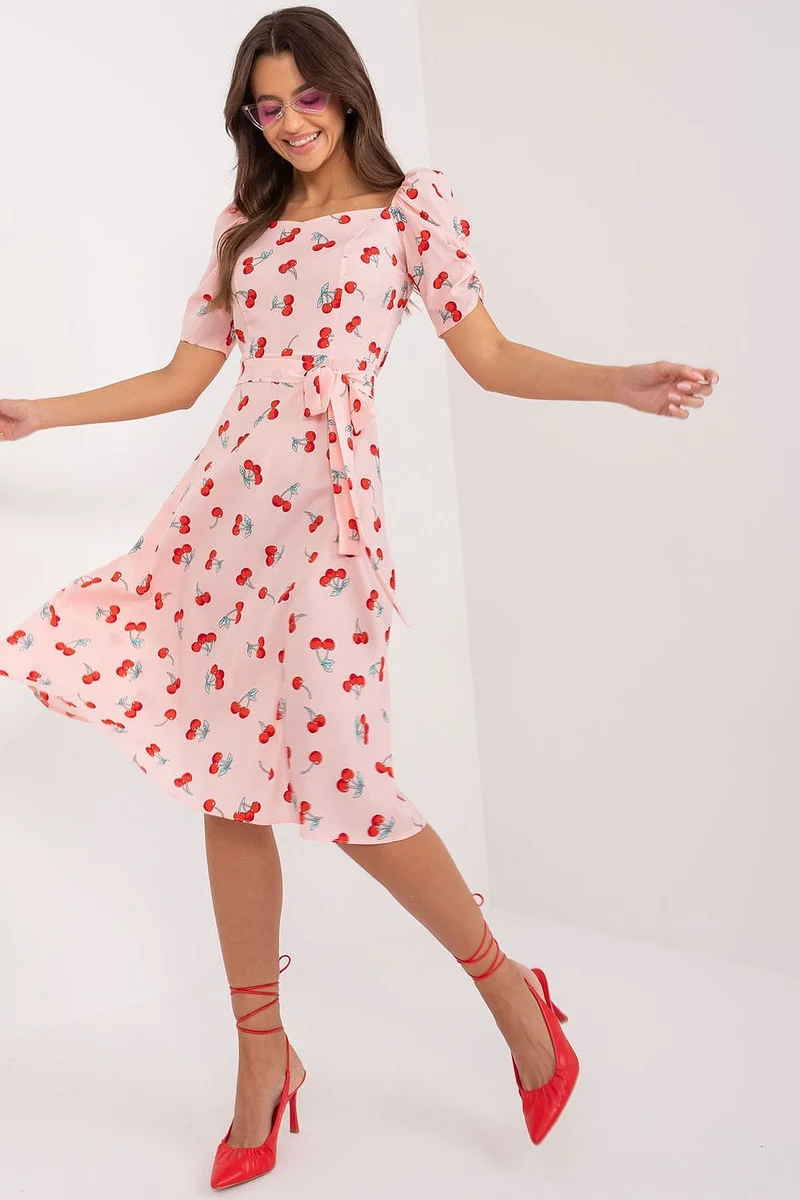 Robe d'été motif cerises encolure carrée