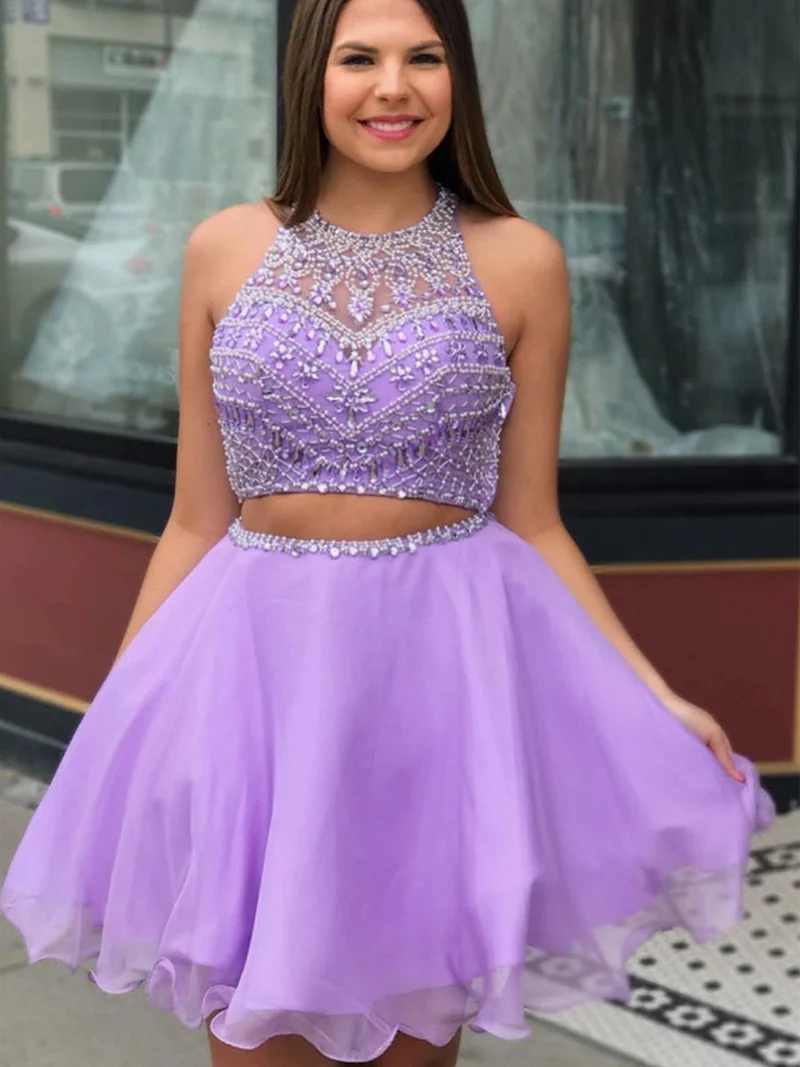 Robe de bal courte deux pièces lilas scintillante à col licou : robe de soirée perlée pour la rentrée et la remise des diplômes
