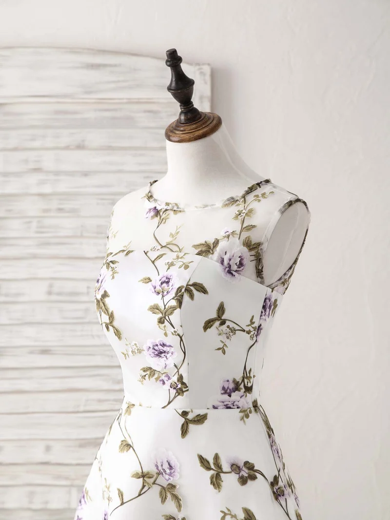 Robe de demoiselle d'honneur courte et élégante en tulle à col rond - Idéale pour les occasions spéciales