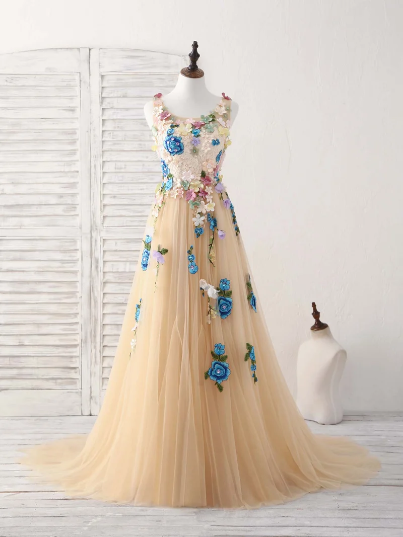 Robe de soirée longue élégante en tulle champagne avec appliques en dentelle