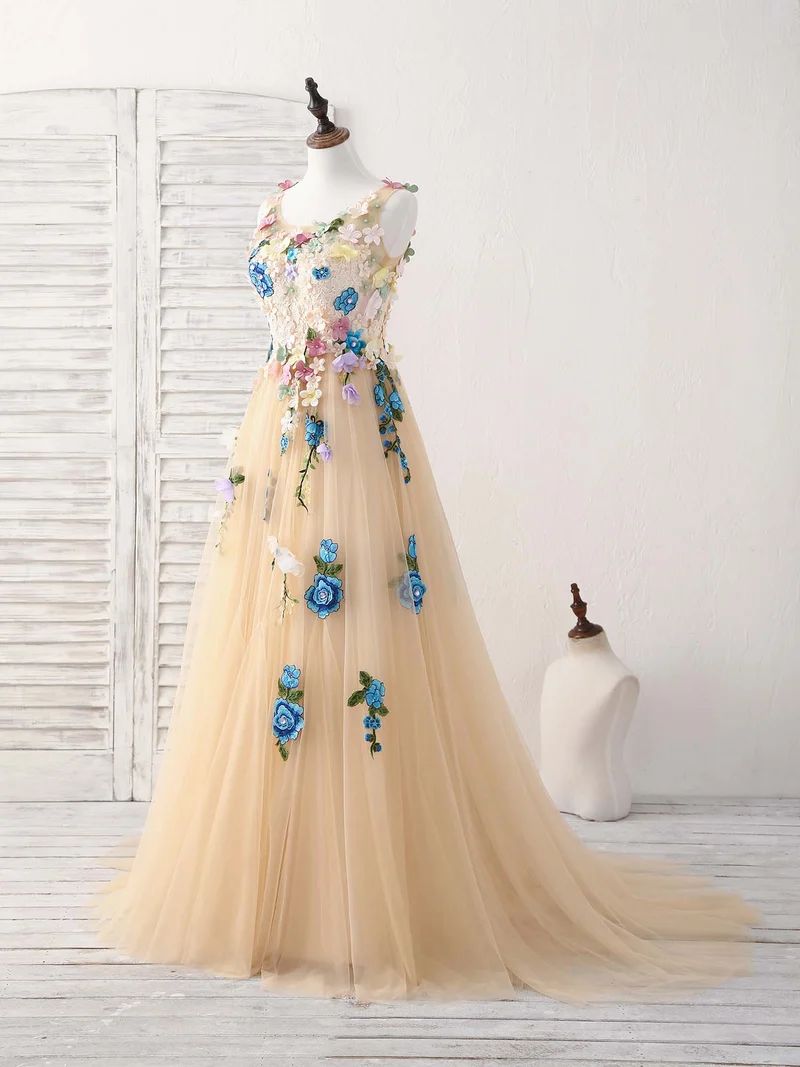 Robe de soirée longue élégante en tulle champagne avec appliques en dentelle