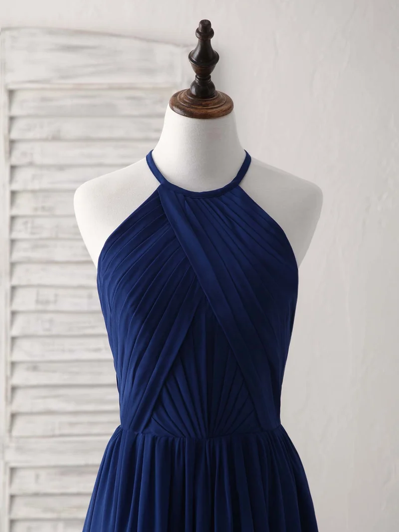Robe de demoiselle d'honneur élégante en mousseline bleu foncé, longue, design simple et fluide