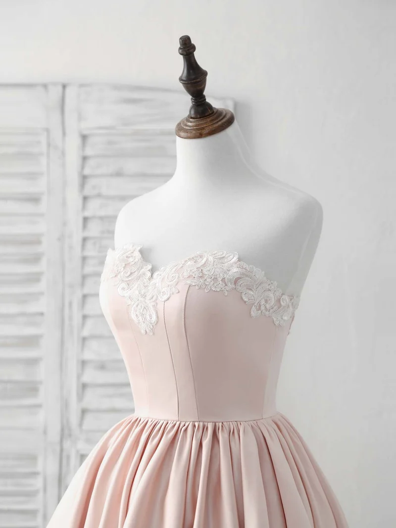 Robe de bal courte rose élégante à col en cœur - Idéale pour les retrouvailles et les fêtes