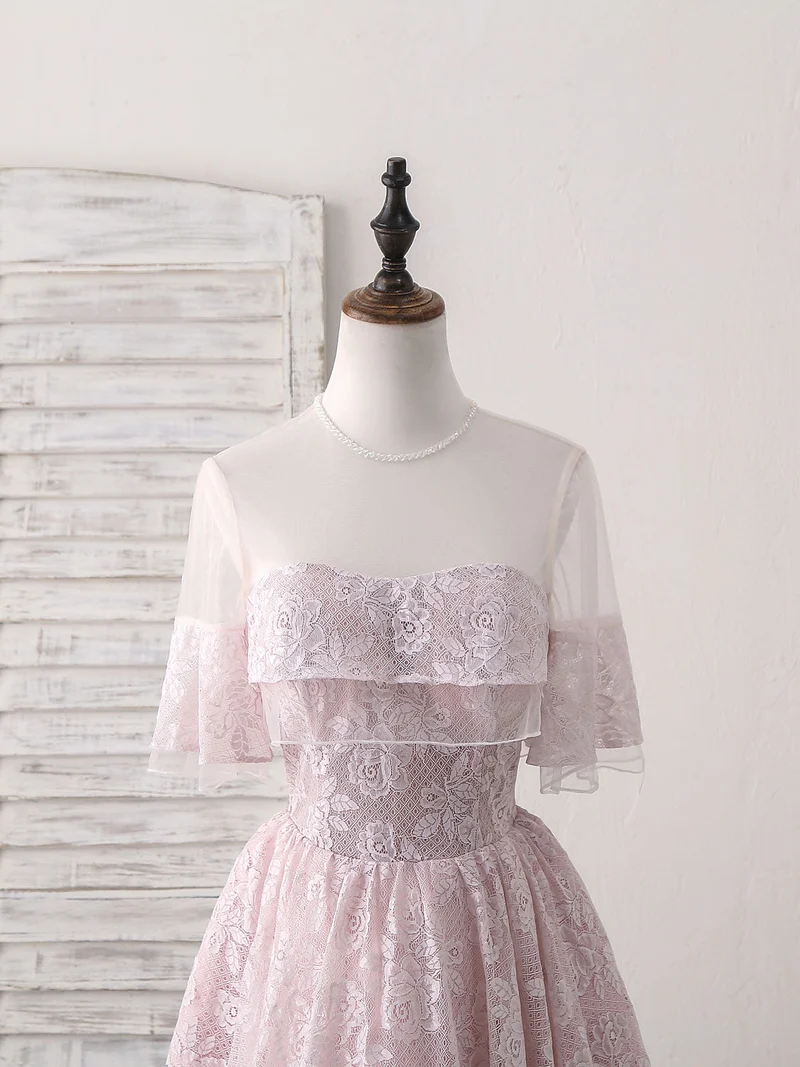 Robe de bal courte rose élégante à col rond et dentelle en tulle pour les événements de retour à la maison