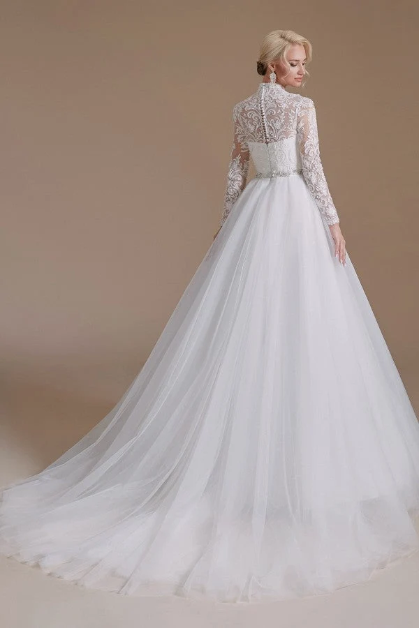 Robe de mariée élégante coupe trapèze, col haut, manches longues, avec dentelle en tulle
