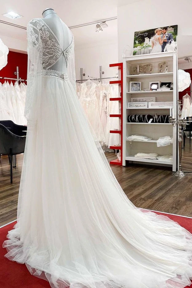 Robe de mariée élégante coupe trapèze avec manches, tulle, appliqués et perles