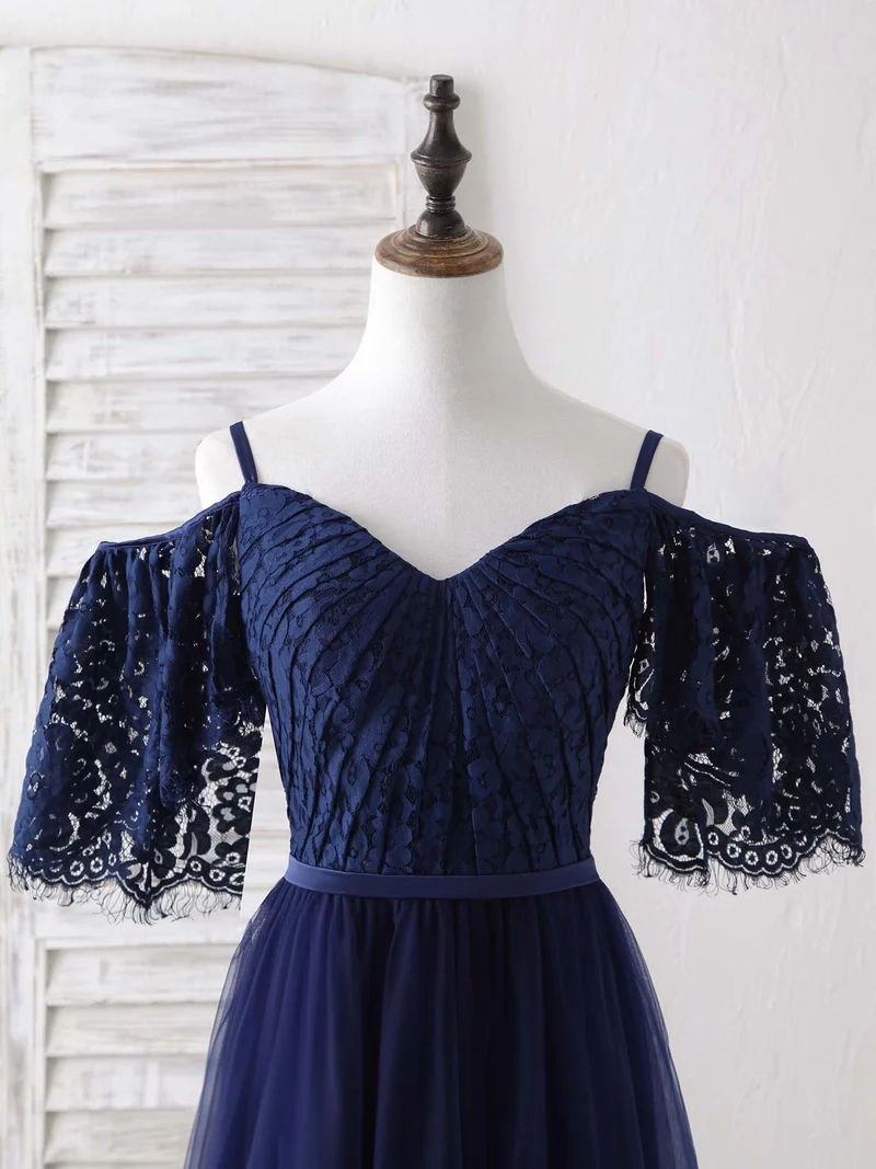 Robe de soirée élégante bleu foncé en tulle et dentelle, coupe trapèze