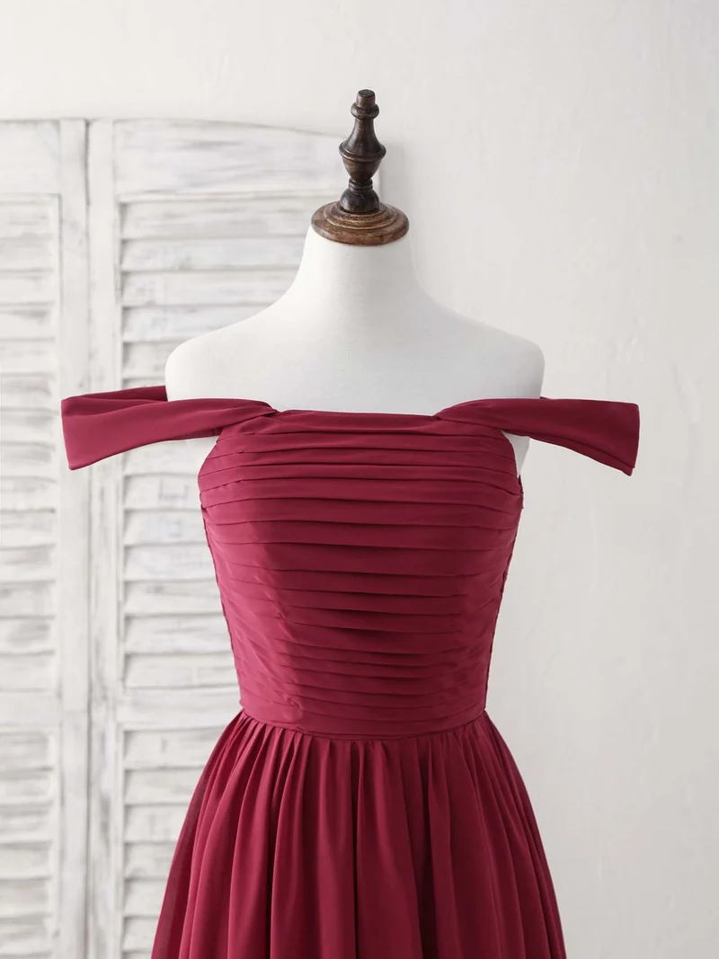 Robe de bal longue et élégante en mousseline bordeaux à épaules dénudées pour demoiselles d'honneur
